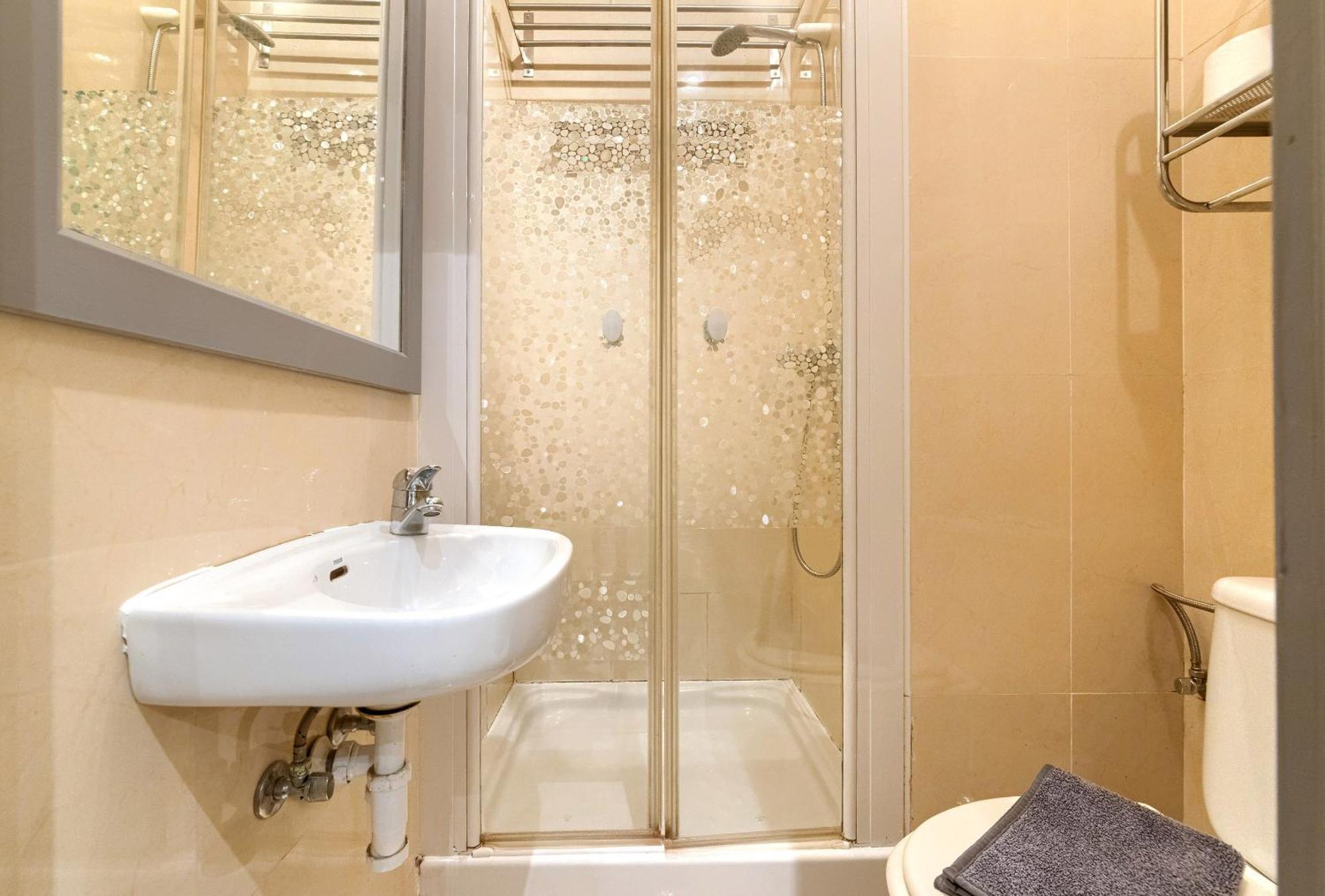 Tristan Vivienda Turistica De Diseno Con Ac Apartment Bilbao Exterior photo